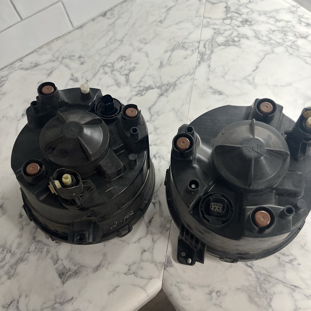 2018-2021 Jeep Gladiator/ Set Of Wrangler JL Headlight Halogen OEM Lot Of 2 - Picture 5 of 7